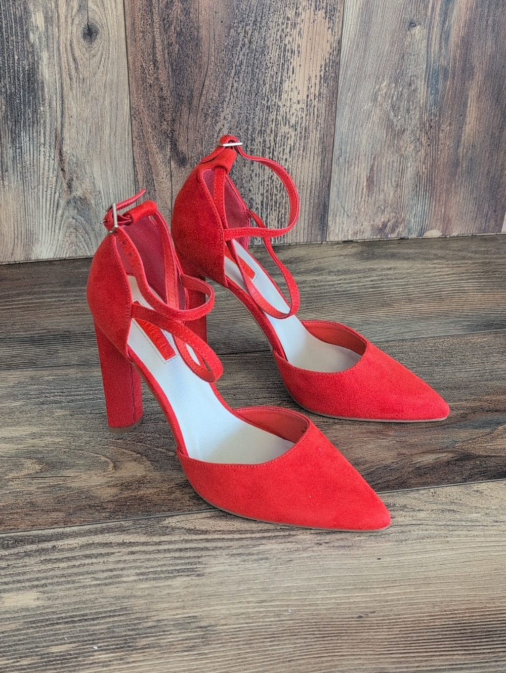 Forever 21 Red Pointed-Toe Ankle-Strap Block Heels 8           Q269